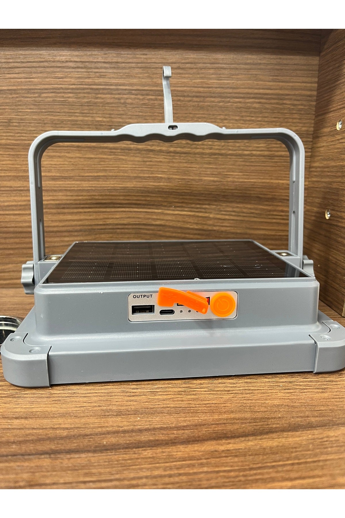HP-L33 150W Solar Şarjlı Taşınabilir LED | IP66 Su Geçirmez | USB Şarj Girişli Manyetik