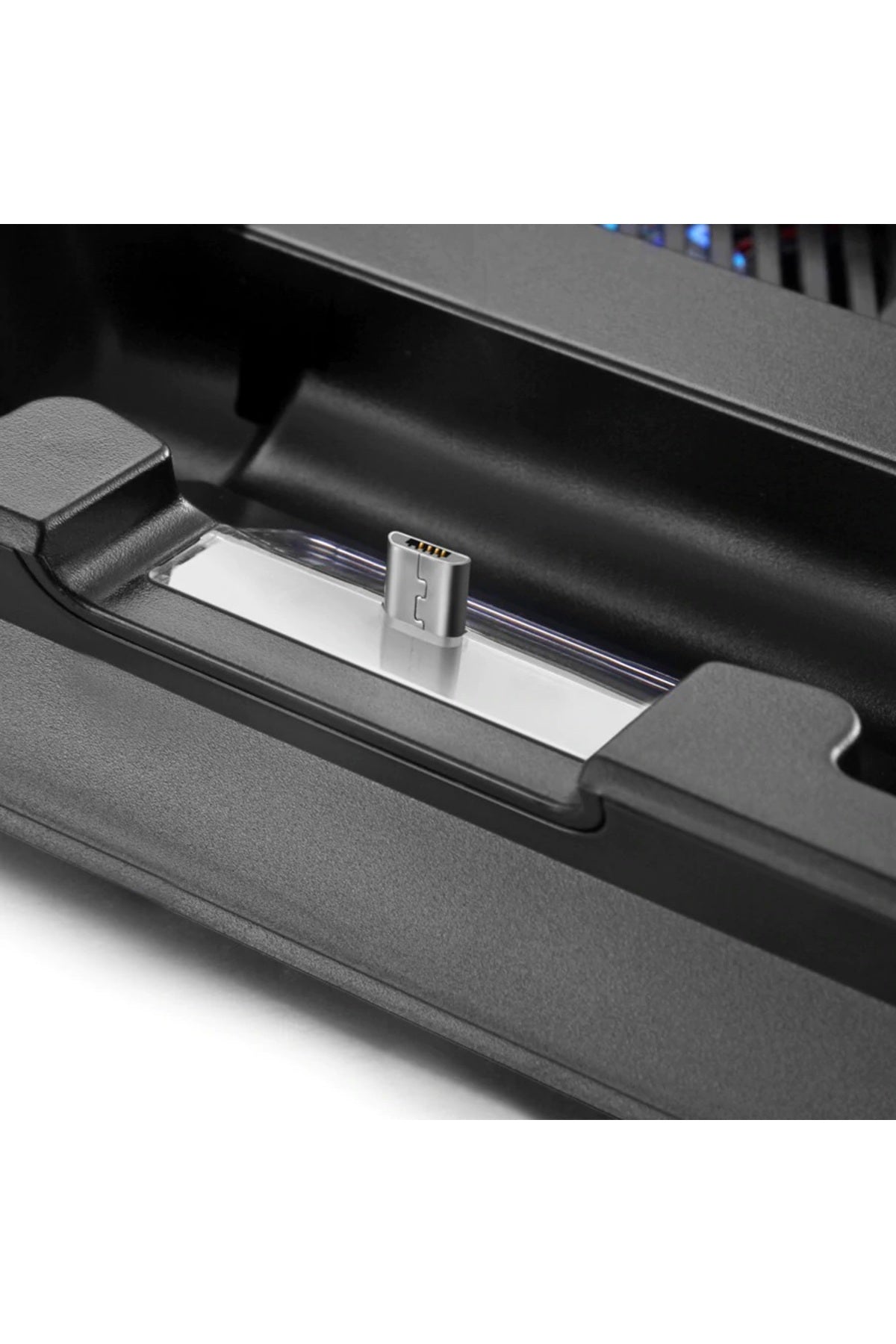 Ps4 Slim Multi Fonksiyonel Fanlı Ve Gamepad Şarjlı Stand Siyah