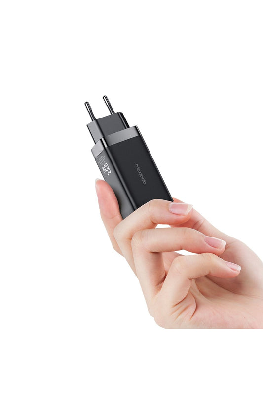 Ch-7921 Gan 65w Yüksek Hızlı 2typec 1usb Giriş Şarj Adaptörü-siyah