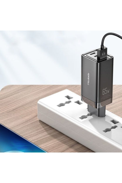 Ch-7921 Gan 65w Yüksek Hızlı 2typec 1usb Giriş Şarj Adaptörü-siyah
